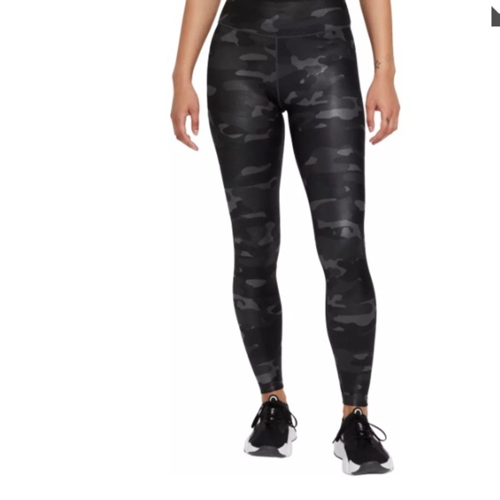 Nike Dri-Fit “Ten less plastic bottles”